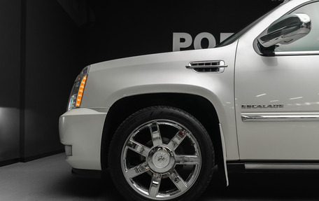 Cadillac Escalade III, 2010 год, 2 190 000 рублей, 8 фотография