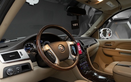 Cadillac Escalade III, 2010 год, 2 190 000 рублей, 17 фотография