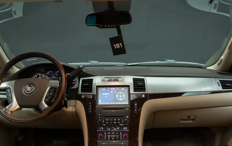 Cadillac Escalade III, 2010 год, 2 190 000 рублей, 28 фотография