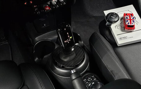 MINI Hatch, 2023 год, 2 186 000 рублей, 8 фотография