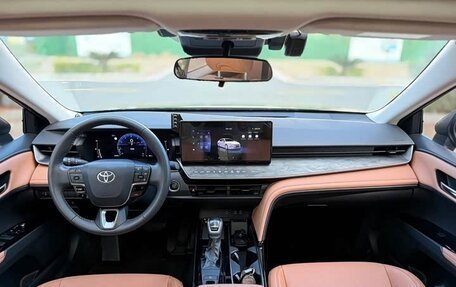 Toyota Camry, 2024 год, 3 279 000 рублей, 2 фотография