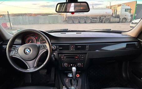 BMW 3 серия, 2011 год, 1 080 000 рублей, 12 фотография