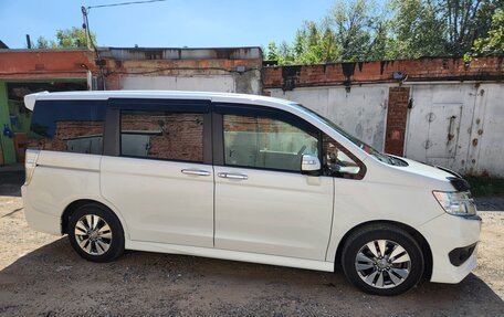 Honda Stepwgn IV, 2013 год, 1 850 000 рублей, 3 фотография