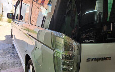 Honda Stepwgn IV, 2013 год, 1 850 000 рублей, 9 фотография