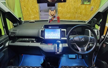 Honda Stepwgn IV, 2013 год, 1 850 000 рублей, 13 фотография