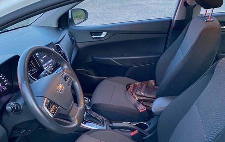 Hyundai Solaris II рестайлинг, 2020 год, 1 500 000 рублей, 4 фотография