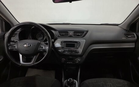 KIA Rio III рестайлинг, 2014 год, 930 000 рублей, 13 фотография