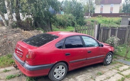 Toyota Avensis III рестайлинг, 2000 год, 120 000 рублей, 1 фотография