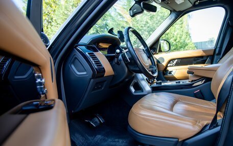 Land Rover Range Rover IV рестайлинг, 2020 год, 7 250 000 рублей, 18 фотография