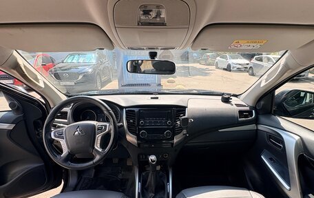 Mitsubishi Pajero Sport III рестайлинг, 2019 год, 3 170 000 рублей, 8 фотография