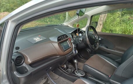Honda Fit III, 2013 год, 800 000 рублей, 5 фотография