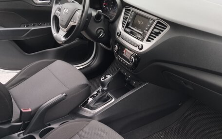 Hyundai Solaris II рестайлинг, 2019 год, 1 900 000 рублей, 15 фотография