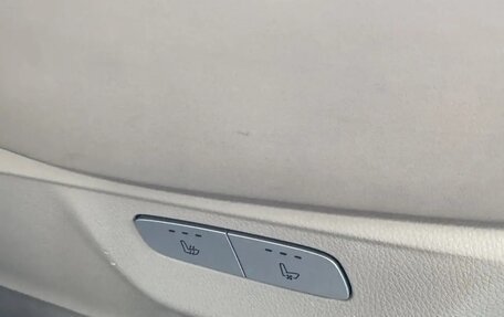 Mercedes-Benz V-Класс, 2016 год, 3 400 000 рублей, 10 фотография
