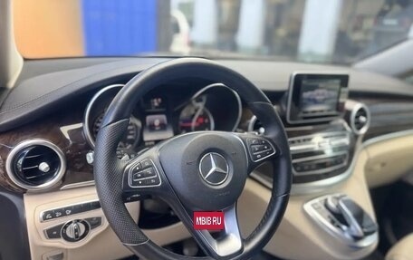 Mercedes-Benz V-Класс, 2016 год, 3 400 000 рублей, 11 фотография