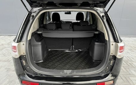 Mitsubishi Outlander III рестайлинг 3, 2013 год, 1 395 000 рублей, 7 фотография