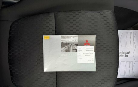 Mitsubishi Outlander III рестайлинг 3, 2013 год, 1 395 000 рублей, 19 фотография