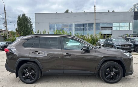 Toyota RAV4, 2020 год, 3 550 000 рублей, 8 фотография
