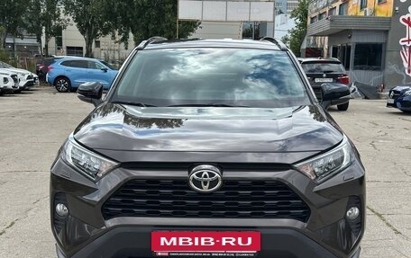 Toyota RAV4, 2020 год, 3 550 000 рублей, 2 фотография