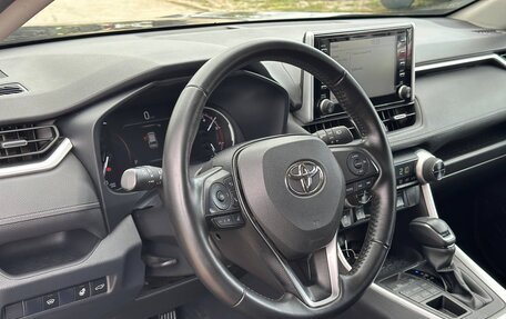 Toyota RAV4, 2020 год, 3 550 000 рублей, 9 фотография