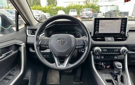 Toyota RAV4, 2020 год, 3 550 000 рублей, 14 фотография