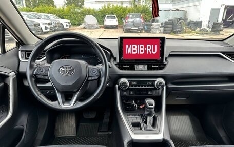 Toyota RAV4, 2020 год, 3 550 000 рублей, 13 фотография