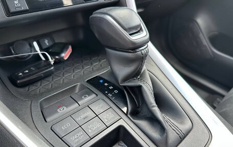 Toyota RAV4, 2020 год, 3 550 000 рублей, 20 фотография