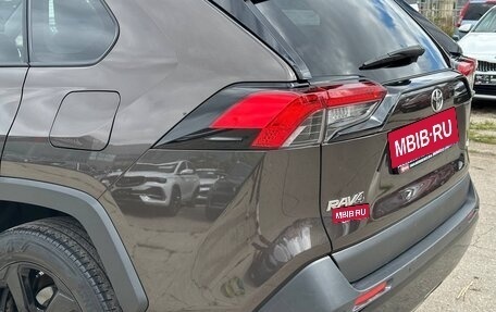 Toyota RAV4, 2020 год, 3 550 000 рублей, 17 фотография