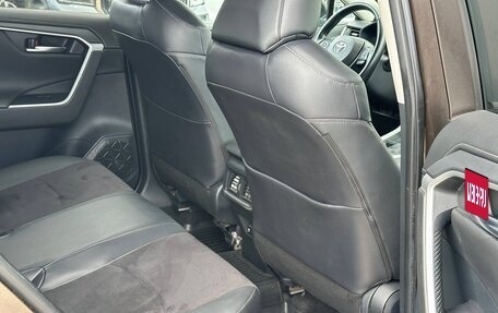 Toyota RAV4, 2020 год, 3 550 000 рублей, 30 фотография