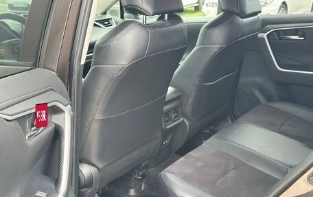 Toyota RAV4, 2020 год, 3 550 000 рублей, 32 фотография