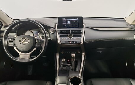 Lexus NX I, 2018 год, 2 275 000 рублей, 14 фотография