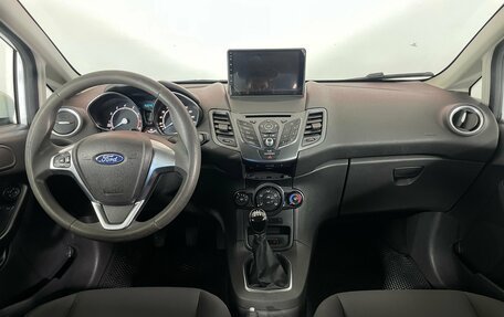 Ford Fiesta, 2016 год, 735 000 рублей, 11 фотография