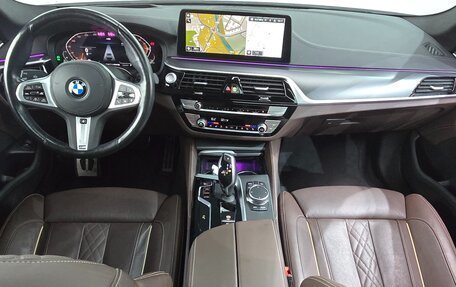 BMW 5 серия, 2023 год, 4 950 007 рублей, 7 фотография