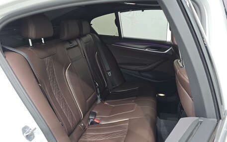 BMW 5 серия, 2023 год, 4 950 007 рублей, 16 фотография