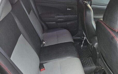 Mitsubishi ASX I рестайлинг, 2010 год, 700 000 рублей, 8 фотография