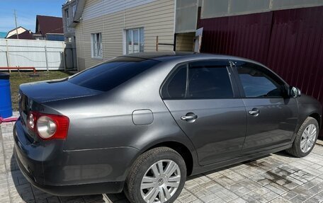 Volkswagen Jetta VI, 2010 год, 490 000 рублей, 2 фотография