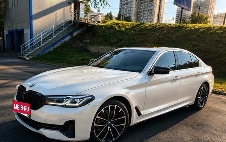 BMW 5 серия, 2022 год, 5 600 000 рублей, 5 фотография