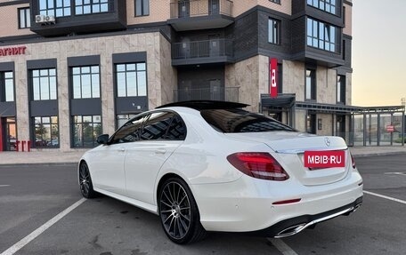Mercedes-Benz E-Класс, 2016 год, 2 950 000 рублей, 5 фотография