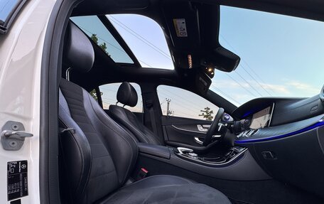 Mercedes-Benz E-Класс, 2016 год, 2 950 000 рублей, 12 фотография