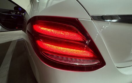 Mercedes-Benz E-Класс, 2016 год, 2 950 000 рублей, 30 фотография