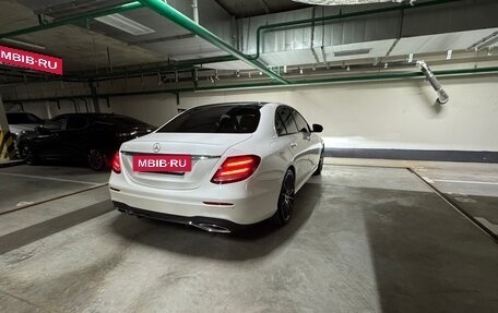 Mercedes-Benz E-Класс, 2016 год, 2 950 000 рублей, 31 фотография
