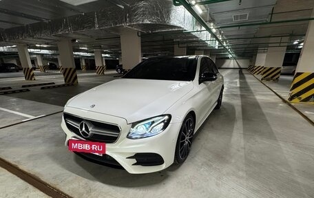 Mercedes-Benz E-Класс, 2016 год, 2 950 000 рублей, 34 фотография