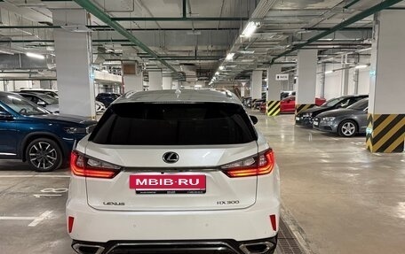 Lexus RX IV рестайлинг, 2019 год, 4 450 000 рублей, 3 фотография