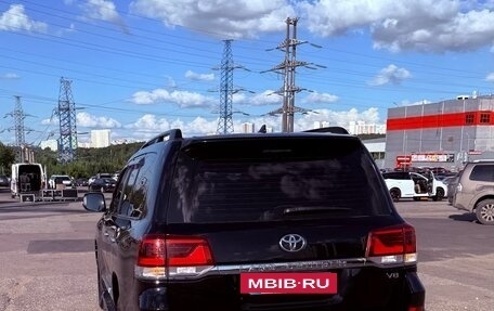 Toyota Land Cruiser 200, 2016 год, 7 600 000 рублей, 4 фотография