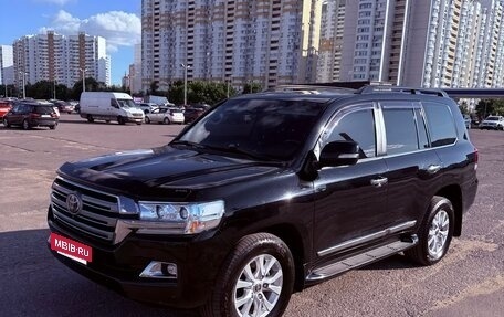 Toyota Land Cruiser 200, 2016 год, 7 600 000 рублей, 25 фотография