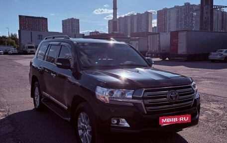 Toyota Land Cruiser 200, 2016 год, 7 600 000 рублей, 20 фотография