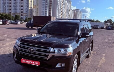Toyota Land Cruiser 200, 2016 год, 7 600 000 рублей, 24 фотография