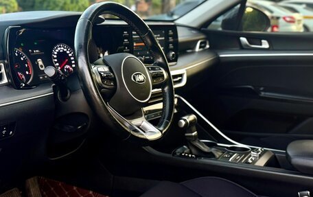 KIA K5, 2020 год, 2 350 000 рублей, 26 фотография