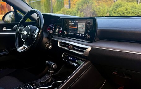 KIA K5, 2020 год, 2 350 000 рублей, 34 фотография