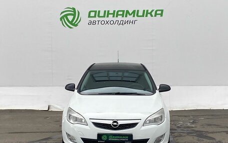 Opel Astra J, 2011 год, 615 000 рублей, 2 фотография