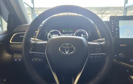 Toyota Camry, 2022 год, 3 290 000 рублей, 9 фотография